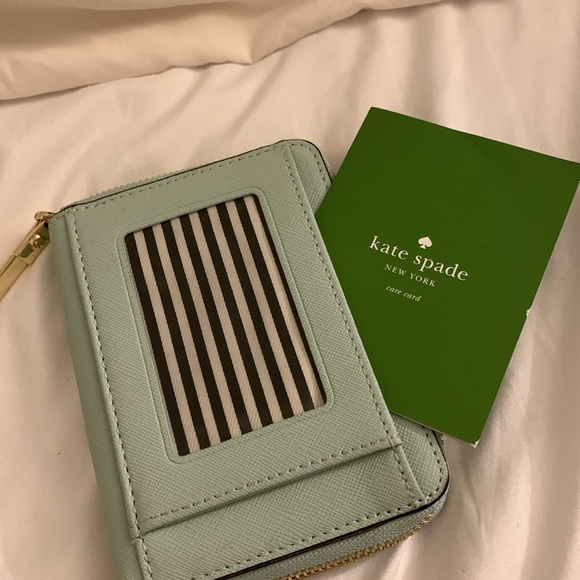 Kate Spade Wallet - Picture 6 of 6